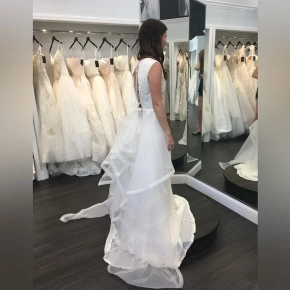 KAREN WILLIS HOLMES Wedding Dress - Picture 7 of 16